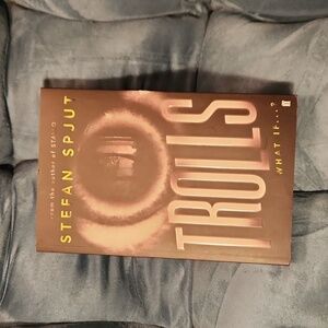 Trolls thriller novel
